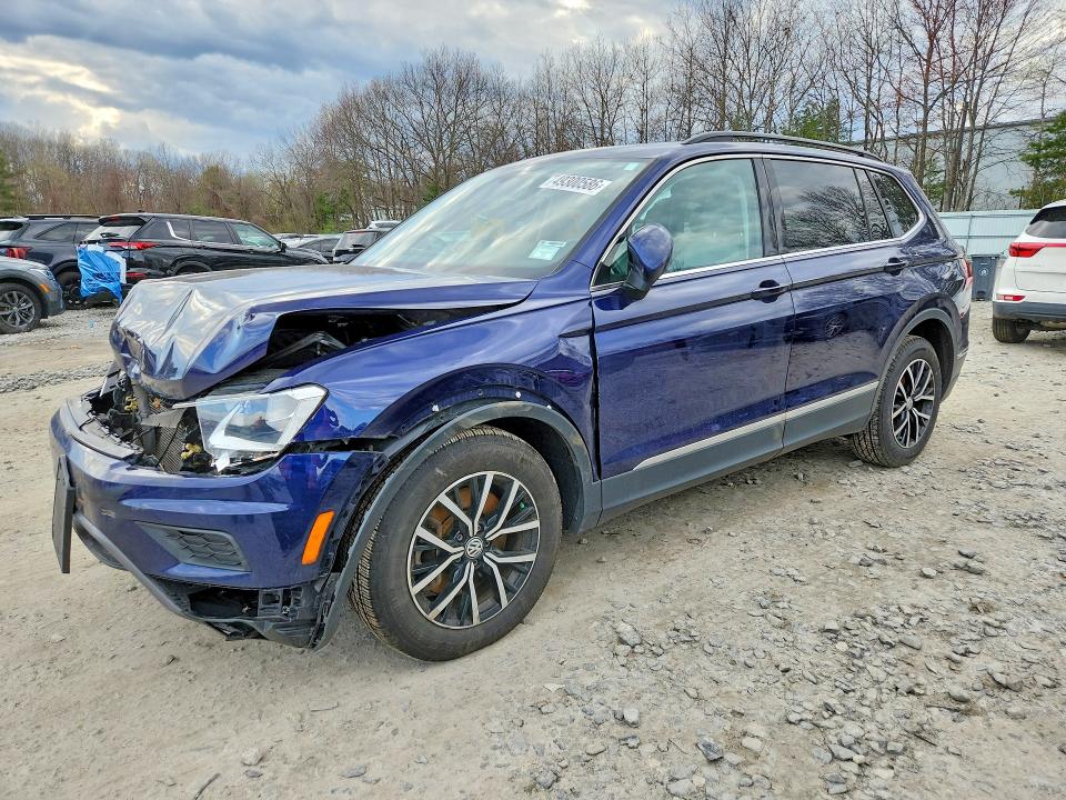 49300586 :رقم المزاد ، 3VV2B7AX1MM108767 vin ، 2021 Volkswagen Tiguan مزاد بيع