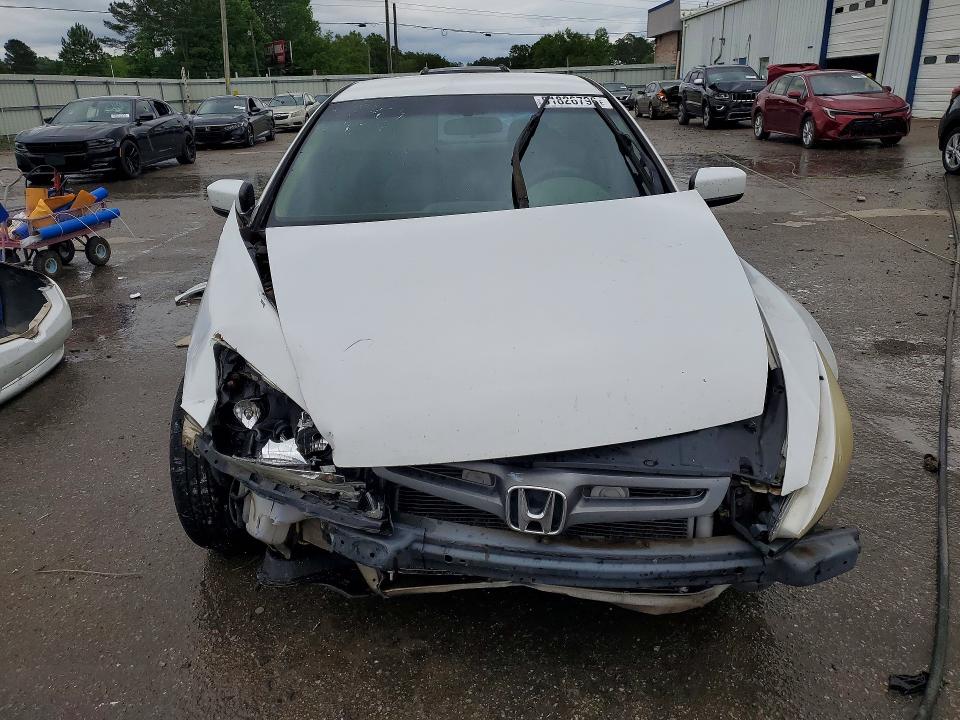51826796 :رقم المزاد ، 1HGCM56435A078901 vin ، 2005 Honda Accord مزاد بيع