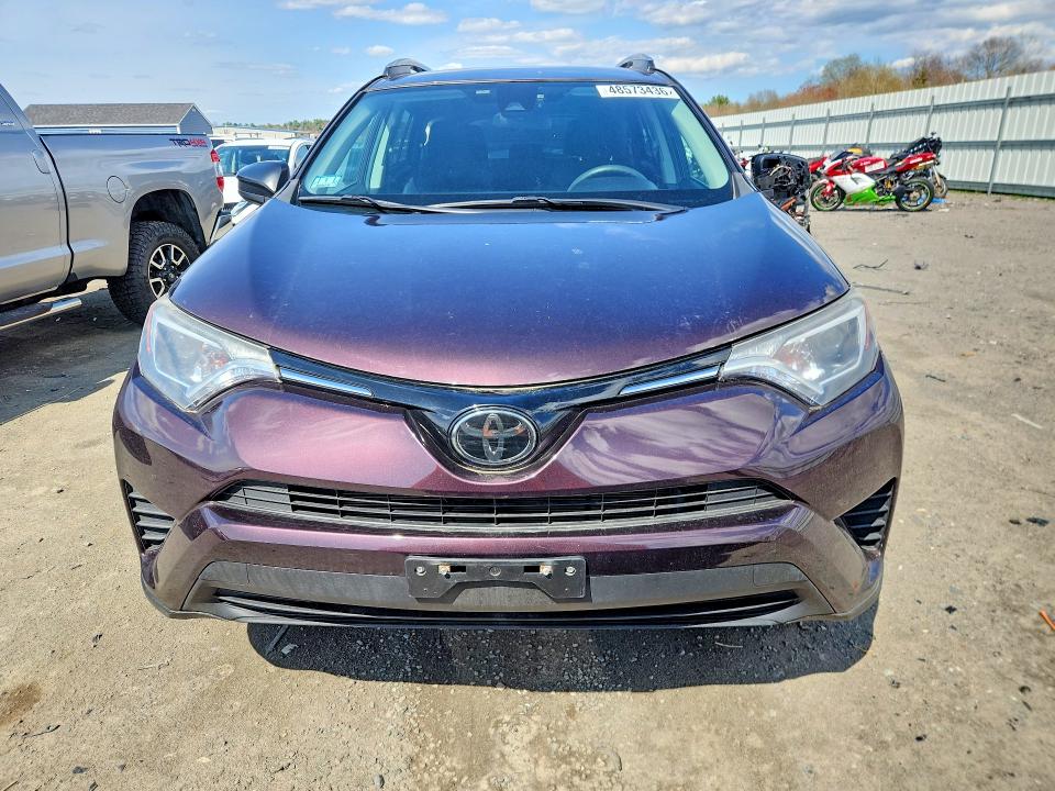 48573436 :رقم المزاد ، 2T3BFREV0JW787142 vin ، 2018 Toyota Rav4 مزاد بيع