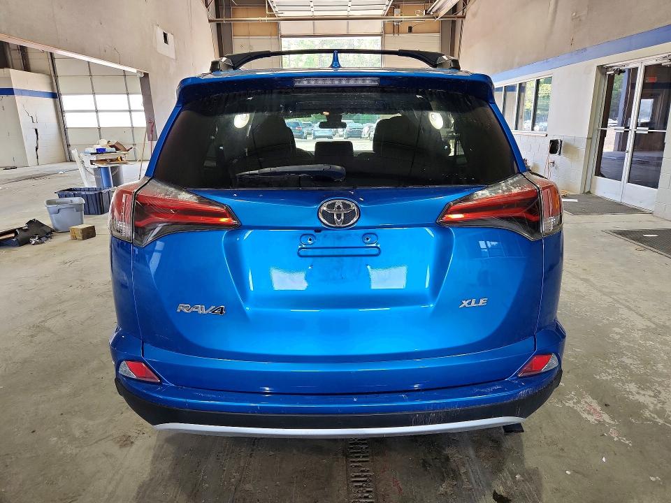 Продажа на аукционе авто 2017 Toyota Rav4, vin: 2T3WFREV5HW326496, номер лота: 50816526