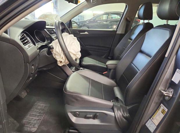 50230156 :رقم المزاد ، 3VV2B7AX4MM032607 vin ، 2021 Volkswagen Tiguan مزاد بيع