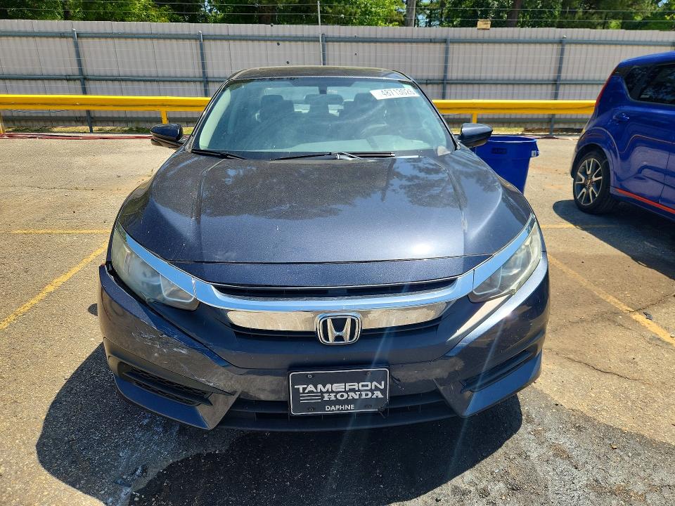 2018 Honda Civic მანქანა იყიდება აუქციონზე, vin: 2HGFC2F71JH586322, აუქციონის ნომერი: 48713026