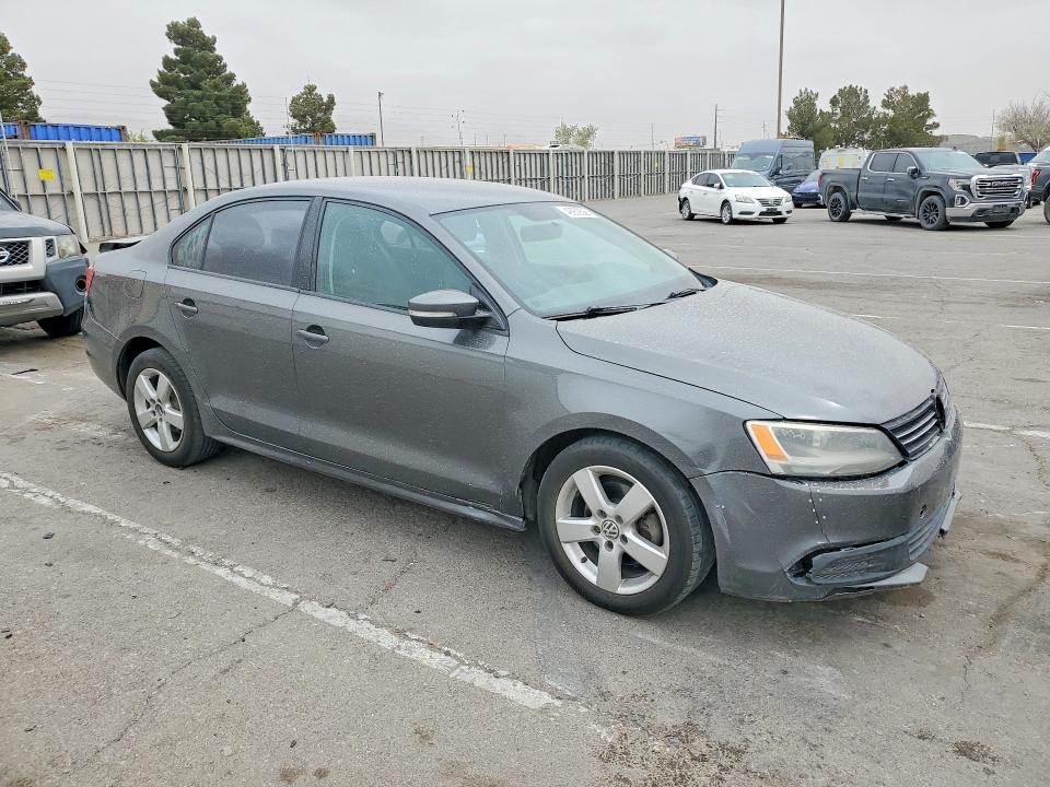 2011 Volkswagen Jetta მანქანა იყიდება აუქციონზე, vin: 3VWDZ7AJ0BM373687, აუქციონის ნომერი: 49939306