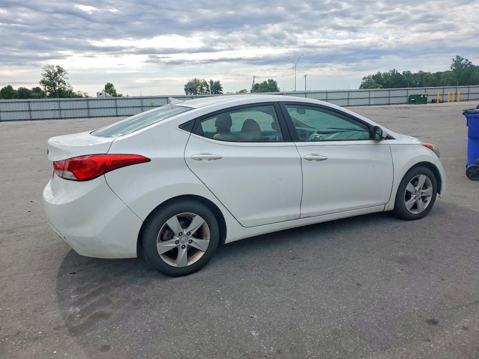 2013 Hyundai Elantra მანქანა იყიდება აუქციონზე, vin: 5NPDH4AE3DH371593, აუქციონის ნომერი: 51420166