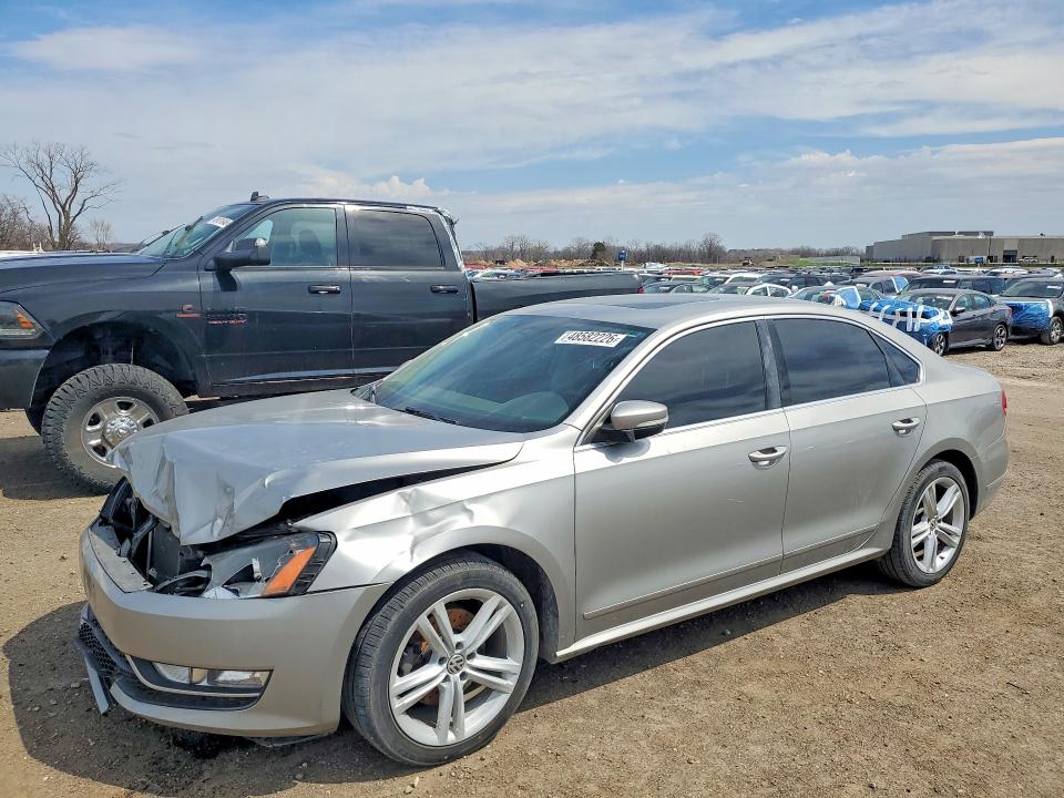 Продажа на аукционе авто 2013 Volkswagen Passat, vin: 1VWCN7A32DC142044, номер лота: 48582226