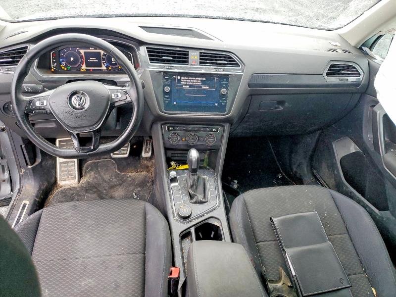 49556346 :رقم المزاد ، 3VV2B7AXXMM077258 vin ، 2021 Volkswagen Tiguan مزاد بيع