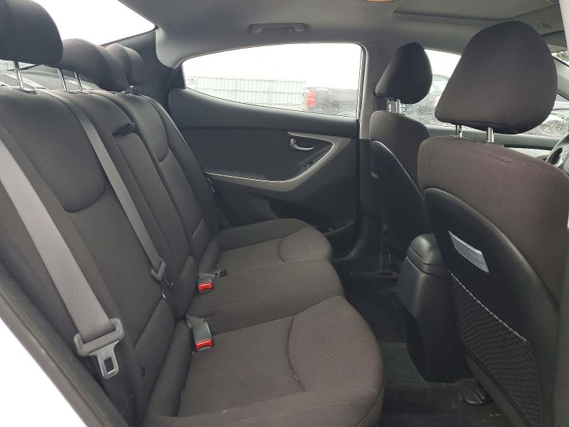 Продажа на аукционе авто 2016 Hyundai Elantra, vin: KMHDH4AE6GU582390, номер лота: 49882636