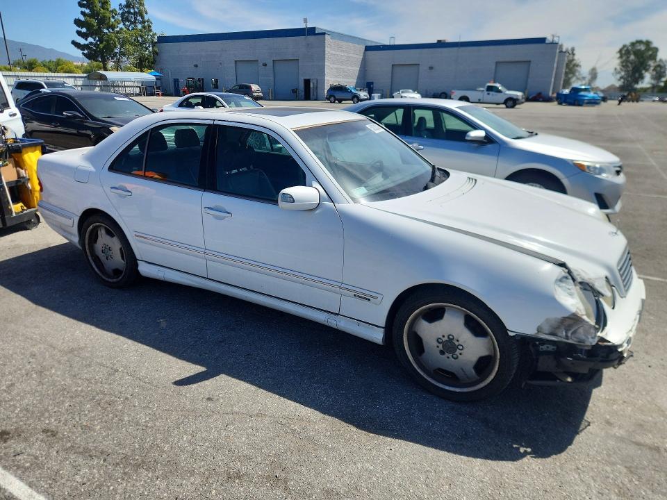 Aukcja sprzedaży 2001 Mercedes-benz E, vin: WDBJF70J21B215288, numer aukcji: 50932526