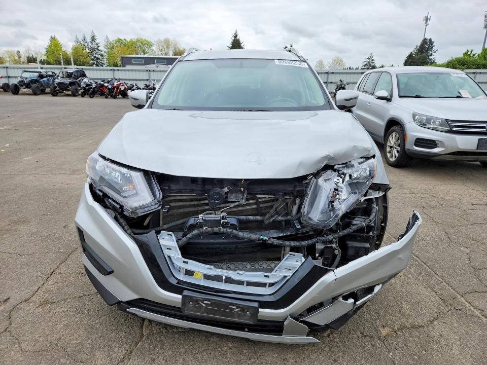 Продажа на аукционе авто 2018 Nissan Rogue, vin: KNMAT2MV4JP585297, номер лота: 50686256