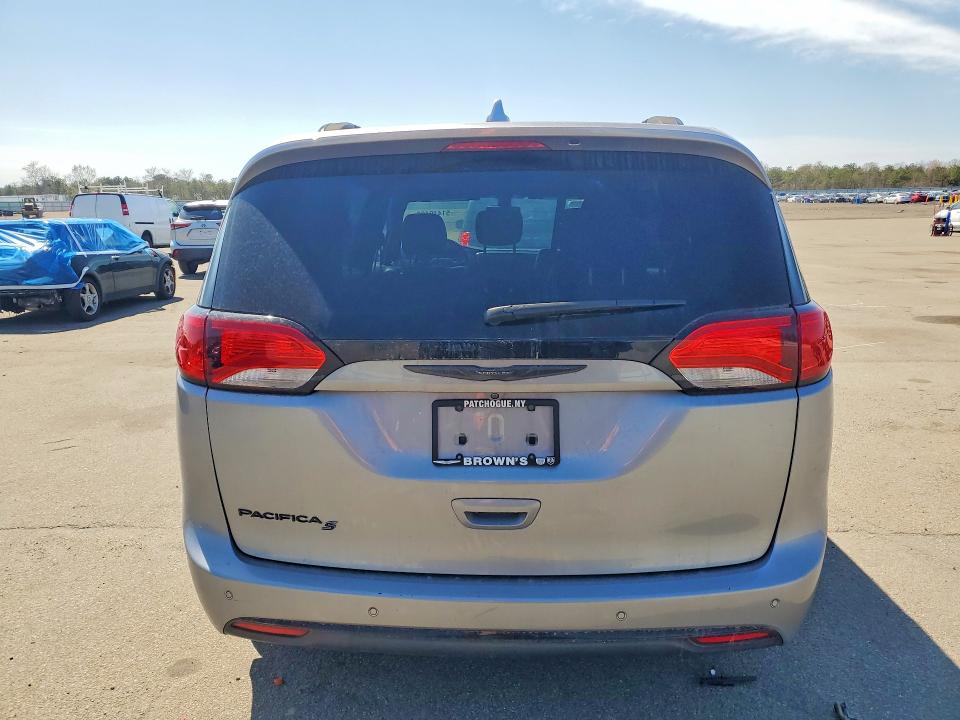 51410496 :رقم المزاد ، 2C4RC1EG5KR577173 vin ، 2019 Chrysler Pacifica مزاد بيع