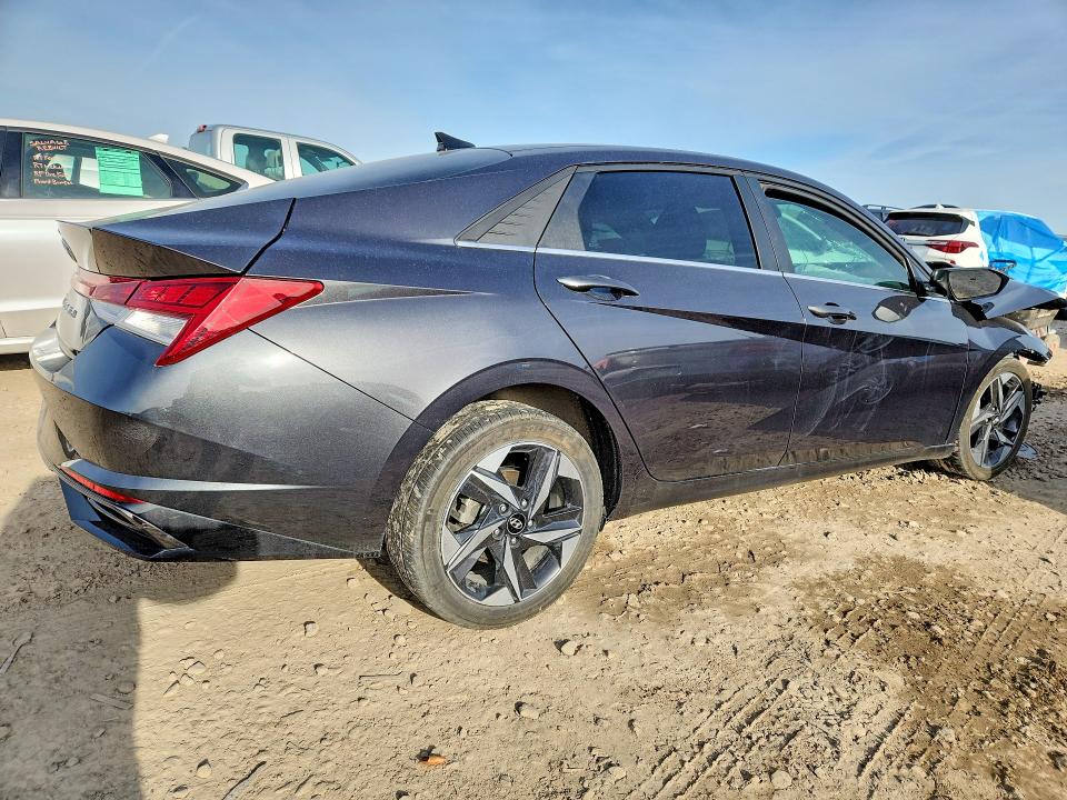 Продажа на аукционе авто 2021 Hyundai Elantra, vin: 5NPLN4AG4MH018642, номер лота: 49972736