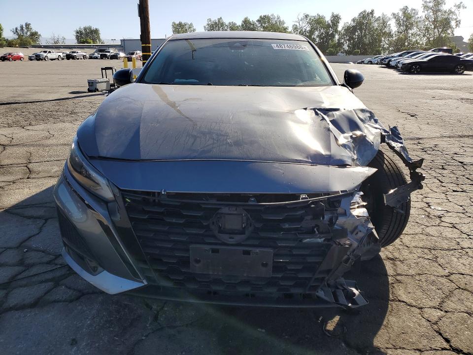 48746986 :رقم المزاد ، 1N4BL4CV8PN342152 vin ، 2023 Nissan Altima مزاد بيع
