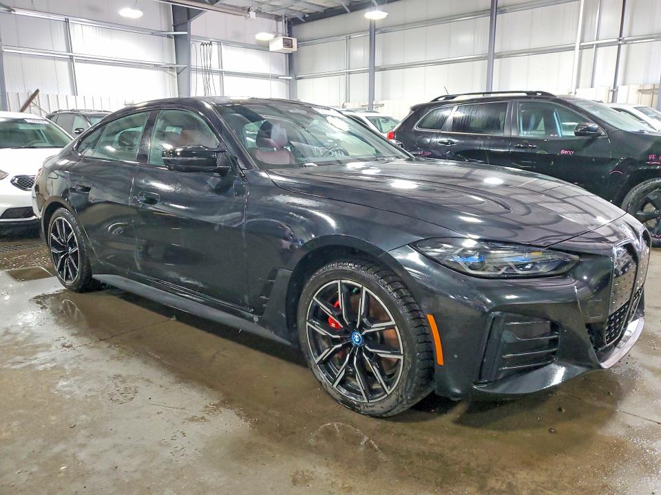 51370826 :رقم المزاد ، WBY33AW00RFR51910 vin ، 2024 Bmw I4 مزاد بيع