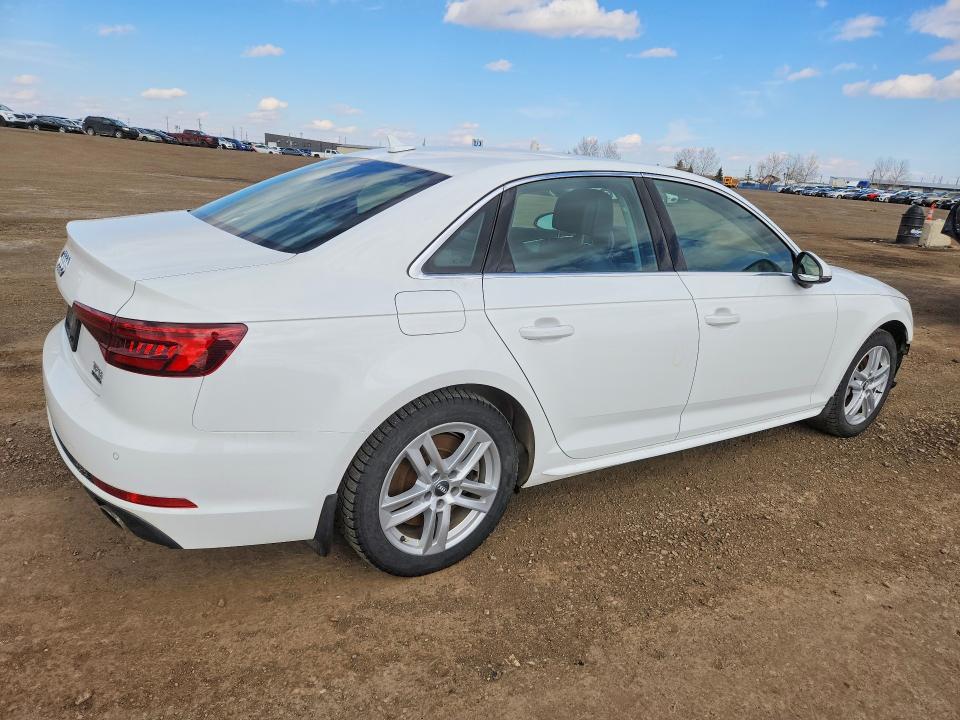50613166 :رقم المزاد ، WAUANAF48JN002165 vin ، 2018 Audi A4 2.0t Quattro 4dr مزاد بيع