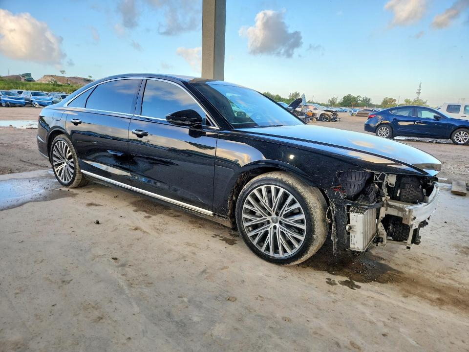 Продаж на аукціоні авто 2019 Audi A8, vin: WAU8DBF84KN013921, номер лоту: 48074176