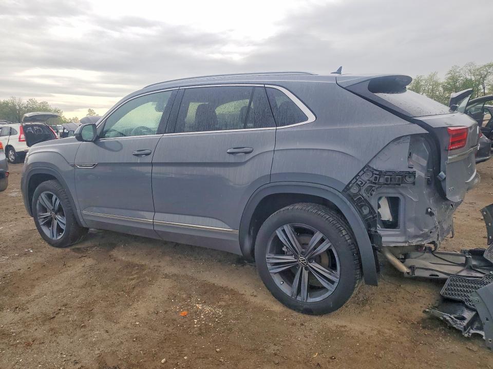 50942216 :رقم المزاد ، 1V2SC2CA7NC217145 vin ، 2022 Volkswagen Atlas Cross مزاد بيع