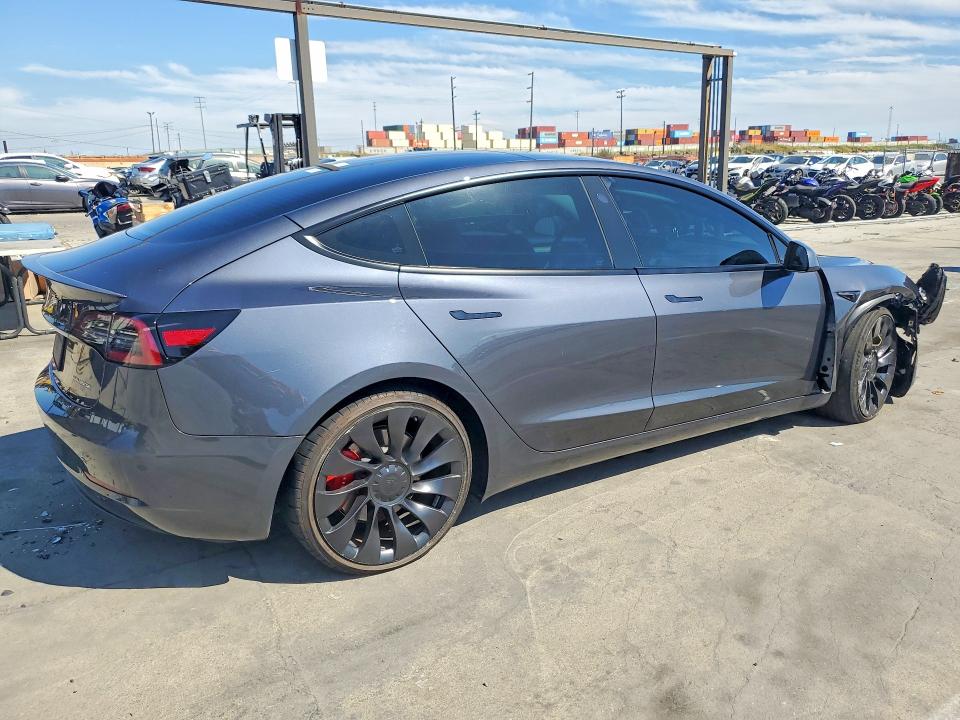 Продажа на аукционе авто 2023 Tesla Model 3, vin: 5YJ3E1EC2PF398914, номер лота: 46942516