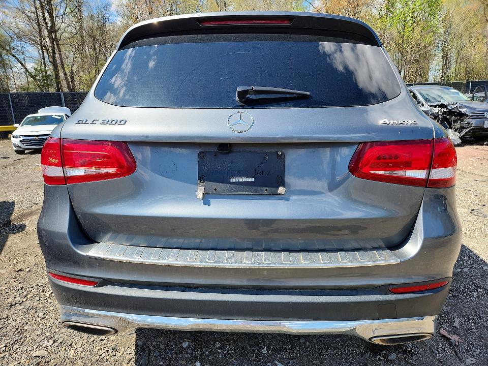 48480206 :رقم المزاد ، WDC0G4KB5JV018400 vin ، 2018 Mercedes-benz Glc مزاد بيع