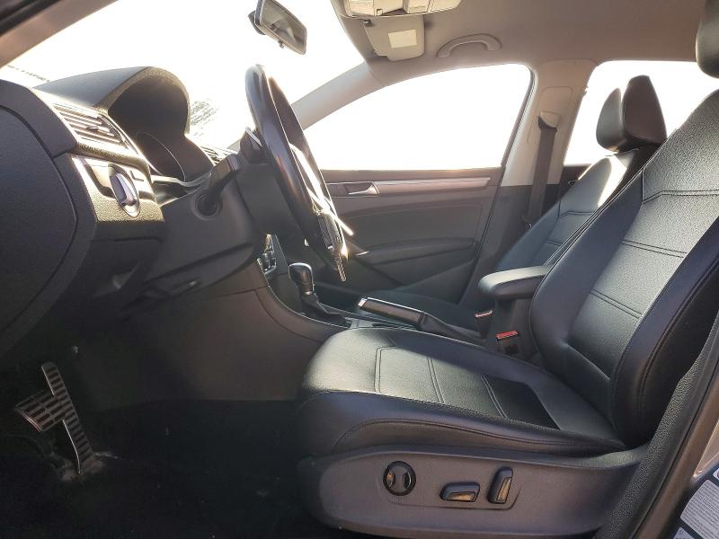 48507446 :رقم المزاد ، 1VWDT7A31HC039861 vin ، 2017 Volkswagen Passat مزاد بيع