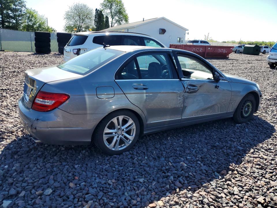 51333126 :رقم المزاد ، WDDGF8BBXCR211044 vin ، 2012 Mercedes-benz C مزاد بيع