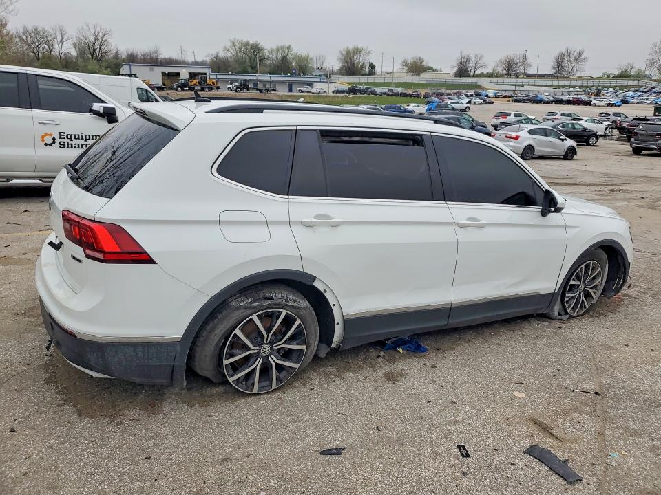 47831636 :رقم المزاد ، 3VV2B7AX1MM035495 vin ، 2021 Volkswagen Tiguan مزاد بيع