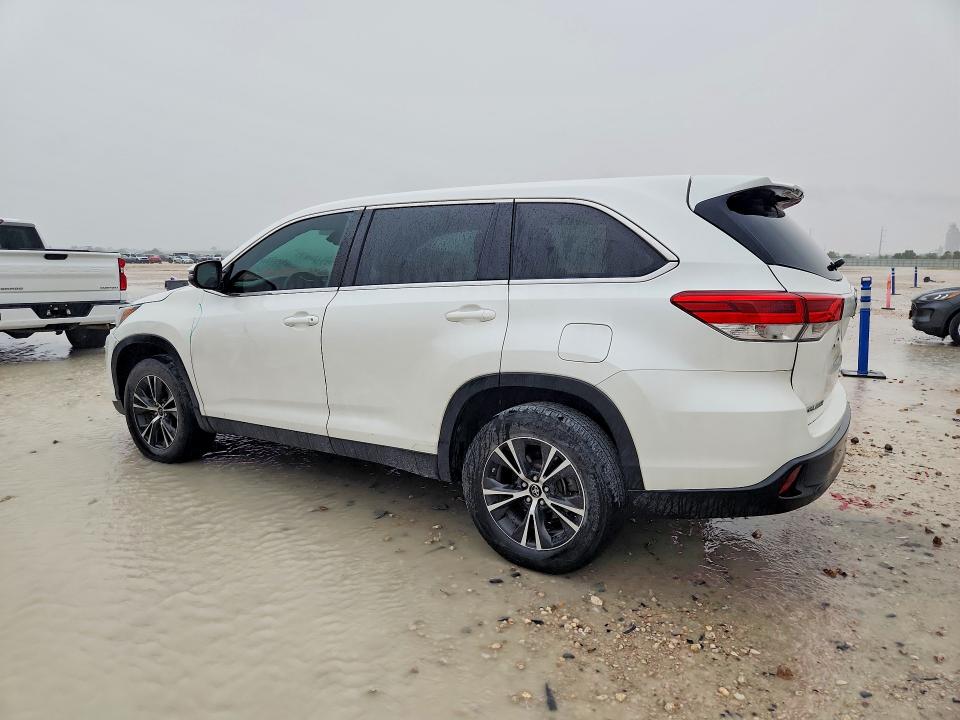 Продажа на аукционе авто 2019 Toyota Highlander, vin: 5TDZARFH4KS045657, номер лота: 49963076