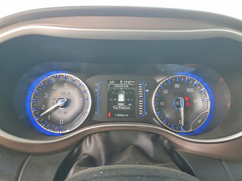 49088146 :رقم المزاد ، 2C4RC1DG8MR506490 vin ، 2021 Chrysler Voyager مزاد بيع