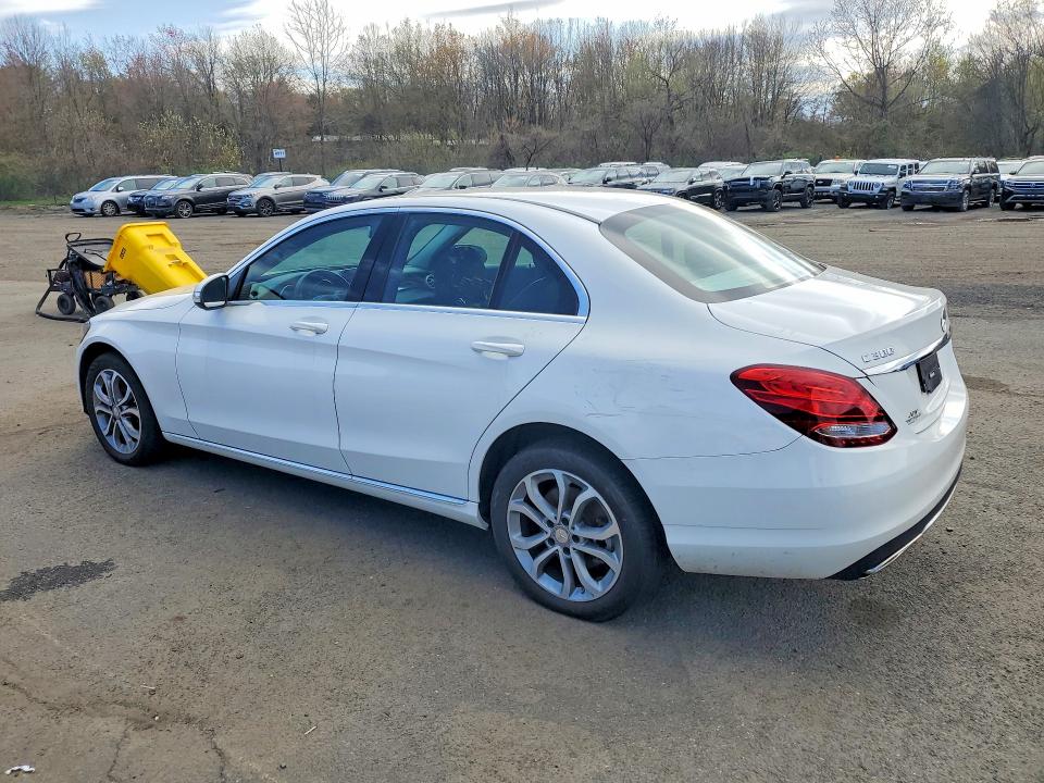 50284766 :رقم المزاد ، 55SWF4KB8FU040916 vin ، 2015 Mercedes-benz C مزاد بيع