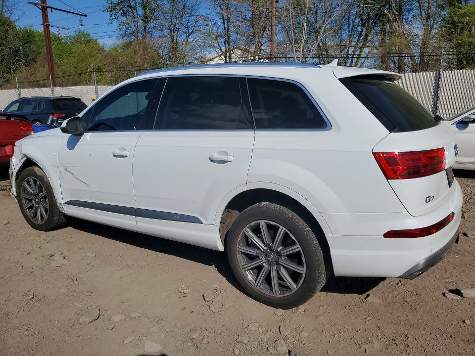 Продаж на аукціоні авто 2018 Audi Q7, vin: WA1VAAF7XJD027823, номер лоту: 49778176