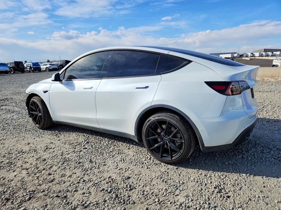 Продажа на аукционе авто 2022 Tesla Model Y, vin: 7SAYGAEE5NF517735, номер лота: 48862016