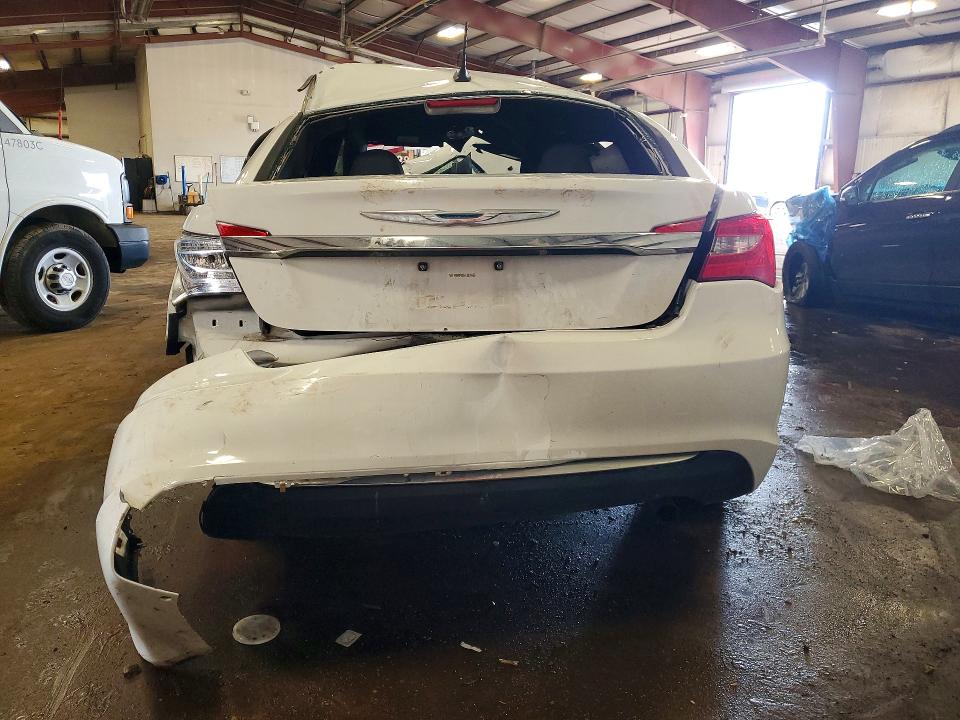 Aukcja sprzedaży 2014 Chrysler 200, vin: 1C3CCBAB2EN205107, numer aukcji: 49381856
