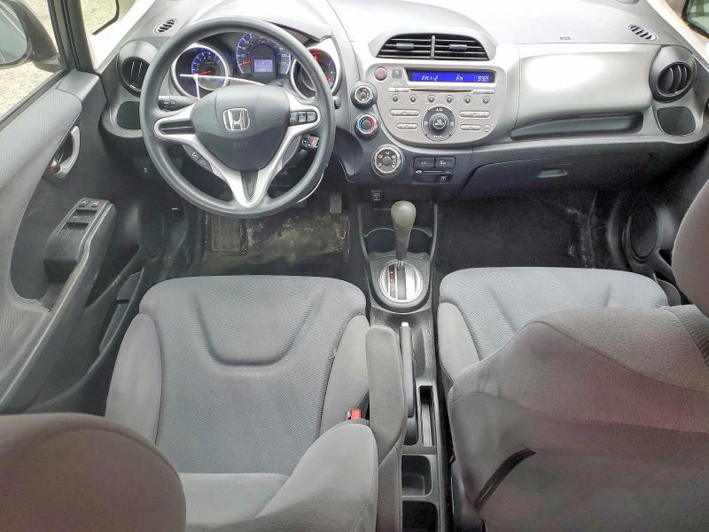 2013 Honda Fit მანქანა იყიდება აუქციონზე, vin: LUCGE8H50D3008100, აუქციონის ნომერი: 47590166