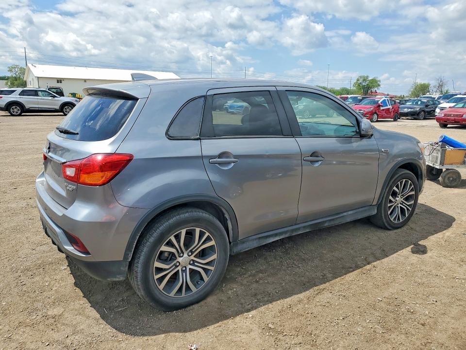 51040866 :رقم المزاد ، JA4AP3AU2JZ036458 vin ، 2018 Mitsubishi Outlander Sport مزاد بيع