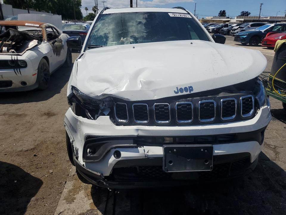 51091076 :رقم المزاد ، 3C4NJDBN4ST550195 vin ، 2025 Jeep Compass مزاد بيع