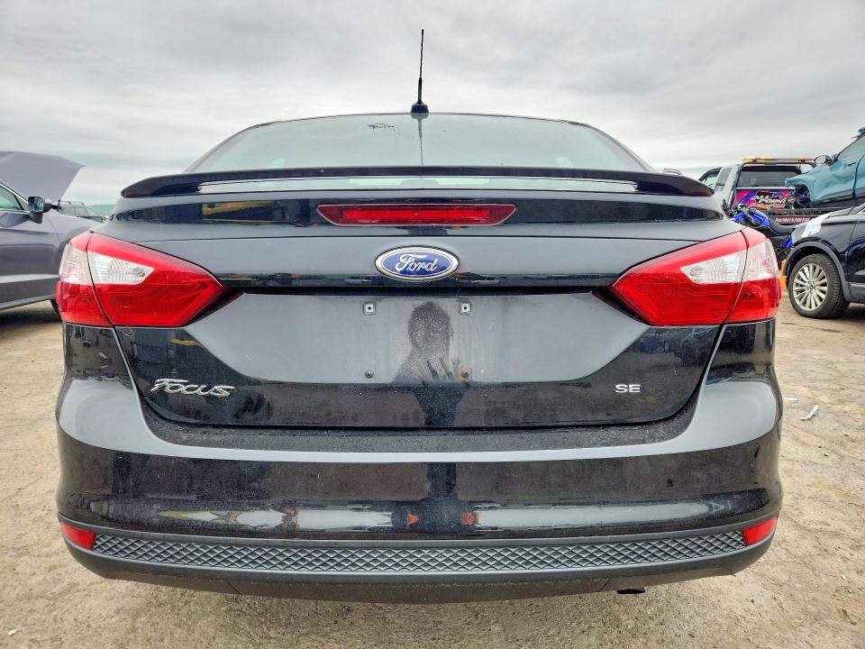 51987856 :رقم المزاد ، 1FADP3F21EL201702 vin ، 2014 Ford Focus مزاد بيع