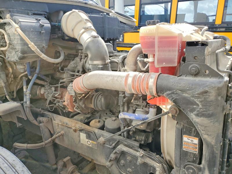 49136306 :رقم المزاد ، 1XKYDP9X2LJ360597 vin ، 2020 Kenworth T680 مزاد بيع