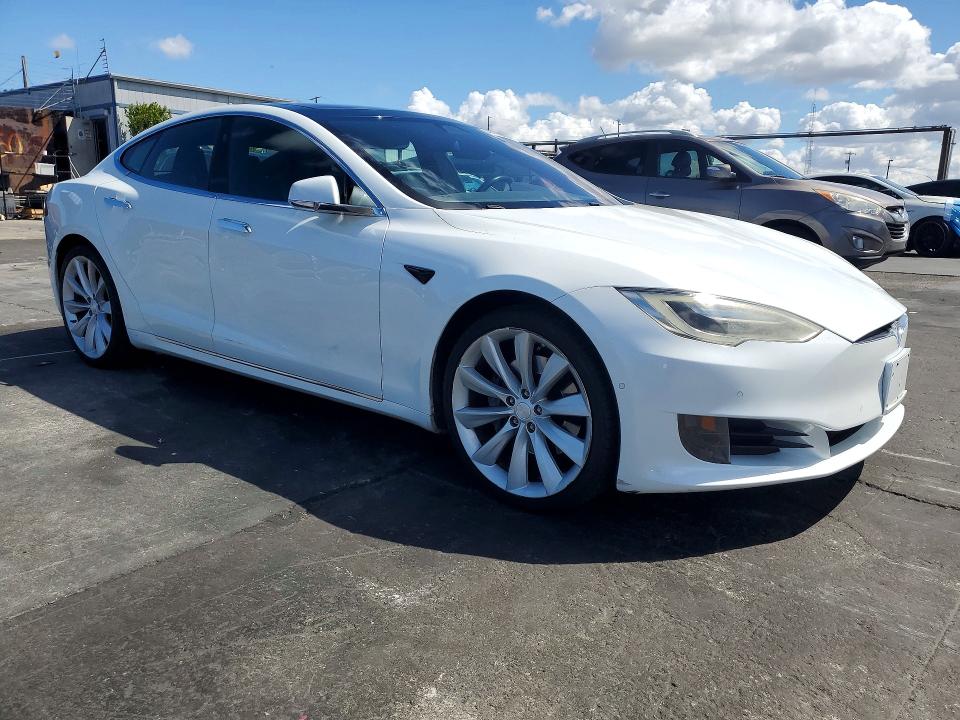 Продажа на аукционе авто 2017 Tesla Model S, vin: 5YJSA1E10HF199030, номер лота: 49491246