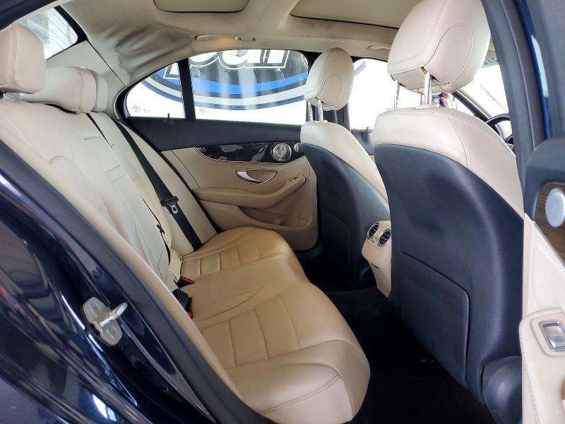 52039726 :رقم المزاد ، 55SWF4KB5FU012460 vin ، 2015 Mercedes-benz C مزاد بيع