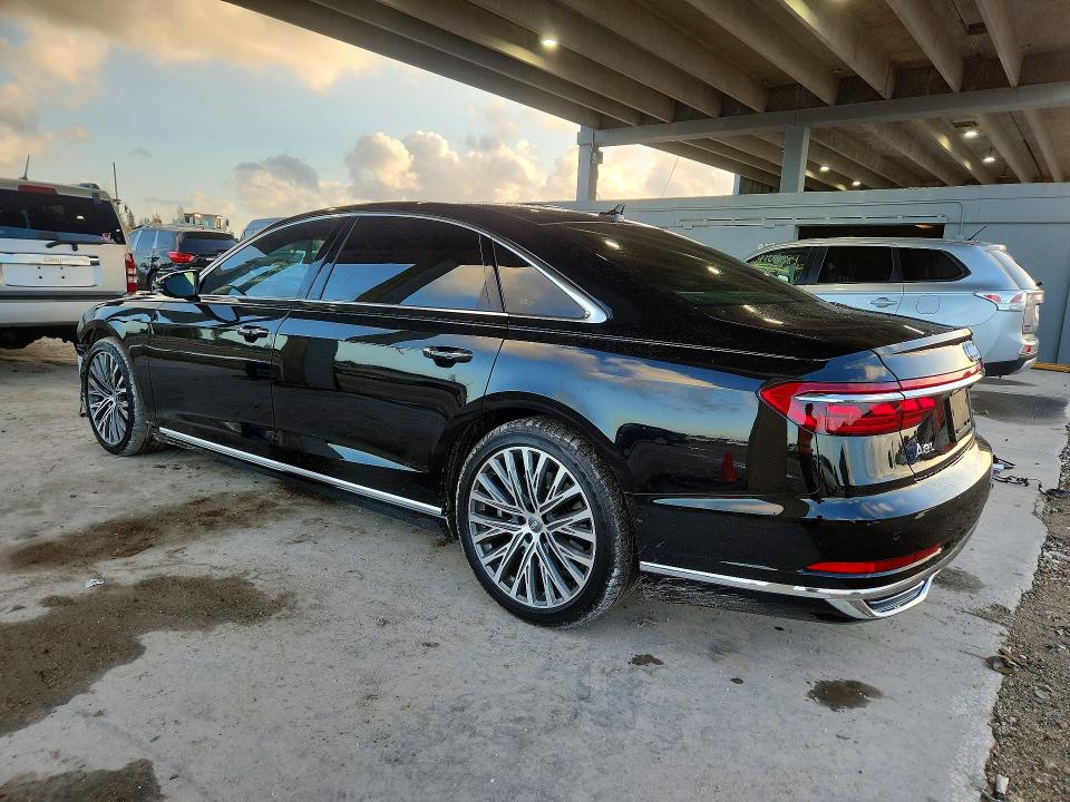 Продаж на аукціоні авто 2019 Audi A8, vin: WAU8DBF84KN013921, номер лоту: 48074176