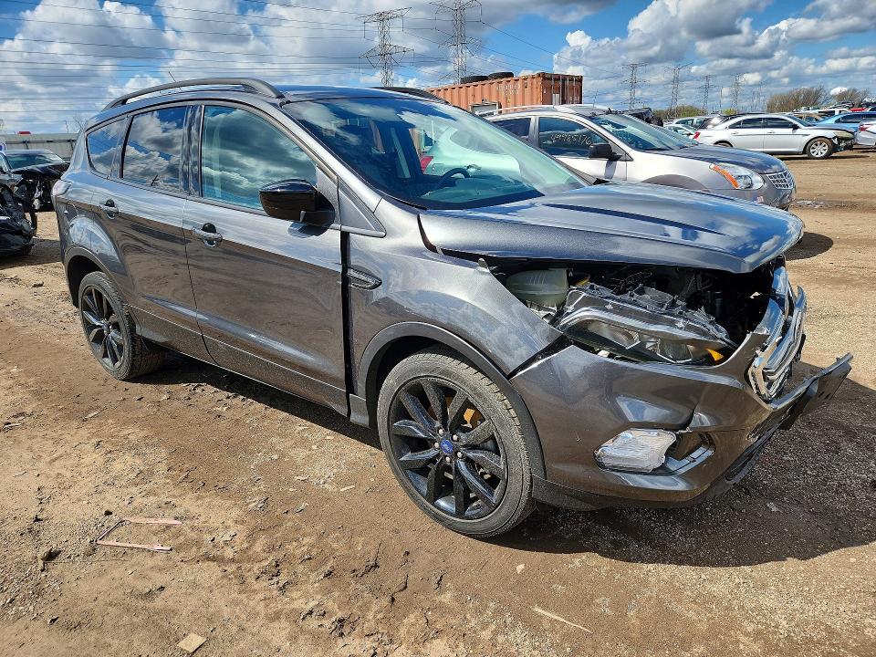 Продаж на аукціоні авто 2017 Ford Escape, vin: 1FMCU9GD1HUB38404, номер лоту: 50113716