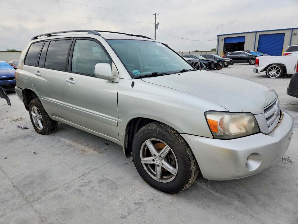 51774226 :رقم المزاد ، JTEEP21AX40038101 vin ، 2004 Toyota Highlander مزاد بيع