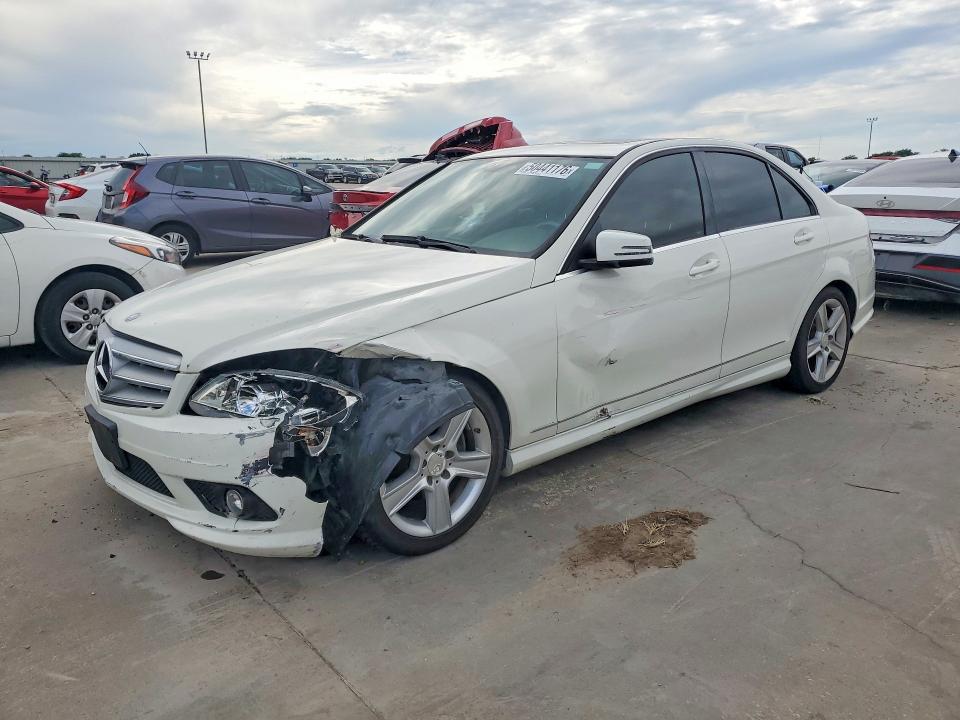 50441176 :رقم المزاد ، WDDGF5EB3AA401578 vin ، 2010 Mercedes-benz C مزاد بيع