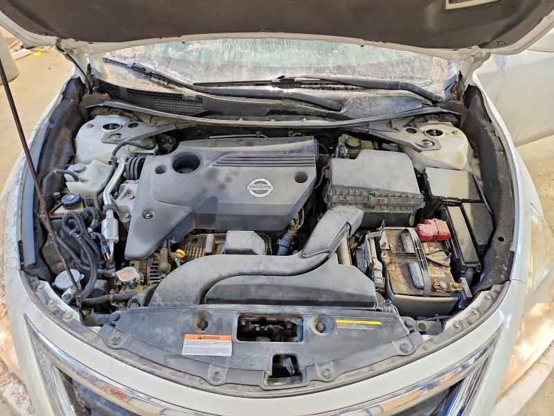 Продажа на аукционе авто 2015 Nissan Altima, vin: 1N4AL3AP4FN392555, номер лота: 49132416
