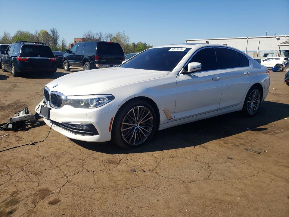 50671276 :رقم المزاد ، WBAJA7C56JWA72627 vin ، 2018 Bmw 530 مزاد بيع
