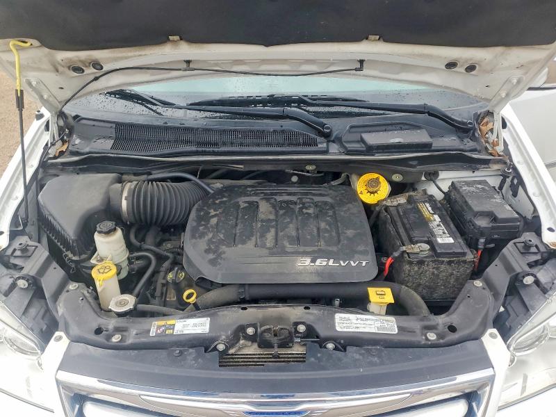49924316 :رقم المزاد ، 2C4RC1CG0FR574450 vin ، 2015 Chrysler Town & Country مزاد بيع