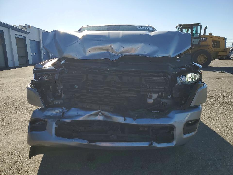 Продажа на аукционе авто 2025 Ram 1500, vin: 1C6SRFMP2SN638451, номер лота: 49139836