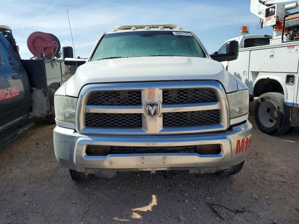 48601776 :رقم المزاد ، 3C7WRTAJ8GG132277 vin ، 2016 Ram 3500 مزاد بيع