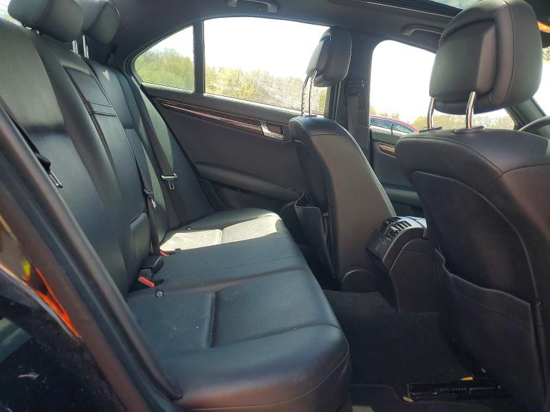 50691586 :رقم المزاد ، WDDGF8BB4AR105699 vin ، 2010 Mercedes-benz C مزاد بيع