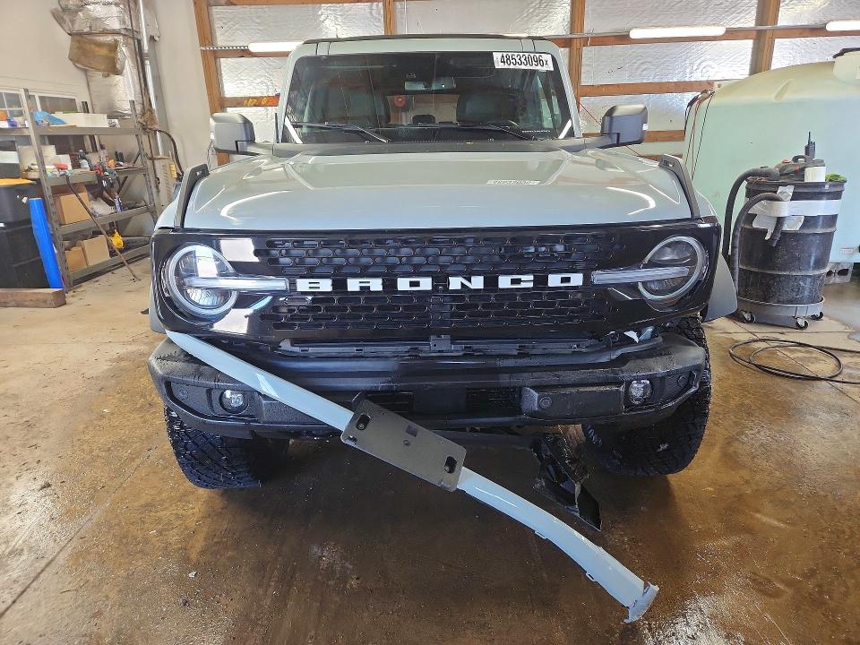 48533096 :رقم المزاد ، 1FMEE5DP6NLA73533 vin ، 2022 Ford Bronco مزاد بيع