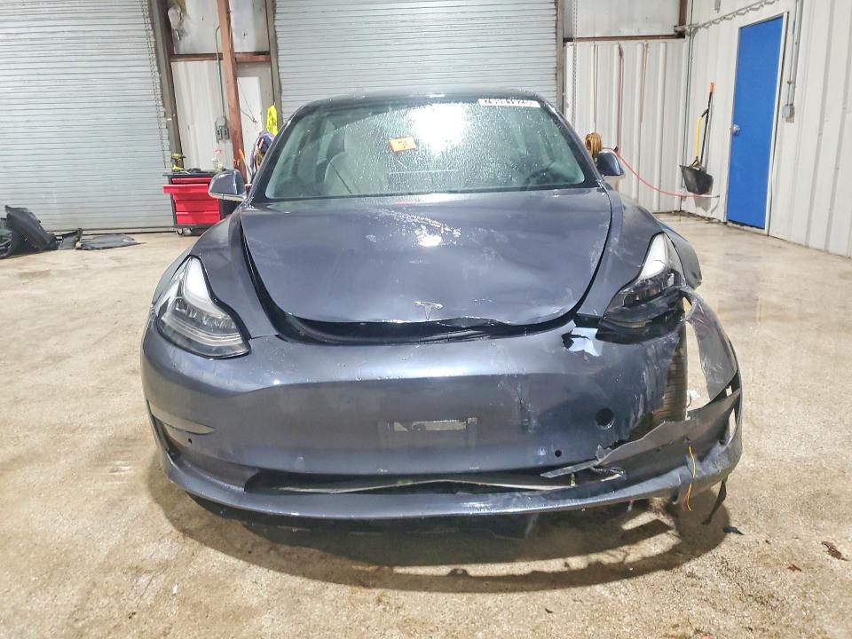 Продажа на аукционе авто 2019 Tesla Model 3, vin: 5YJ3E1EA0KF431528, номер лота: 79981925